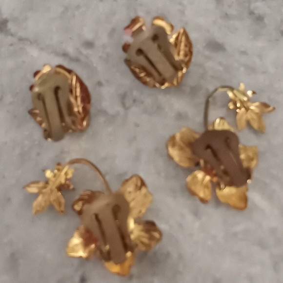 Vintage Austrian Crystal & painted Clippon earrings, 2 Pairs. Nice. - Picture 2 of 4